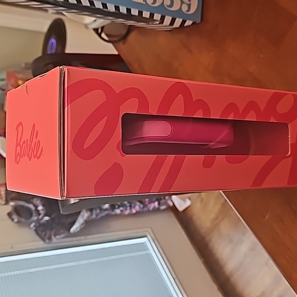 Barbie x STANLEY 40 ounce Cup - Picture 2 of 3